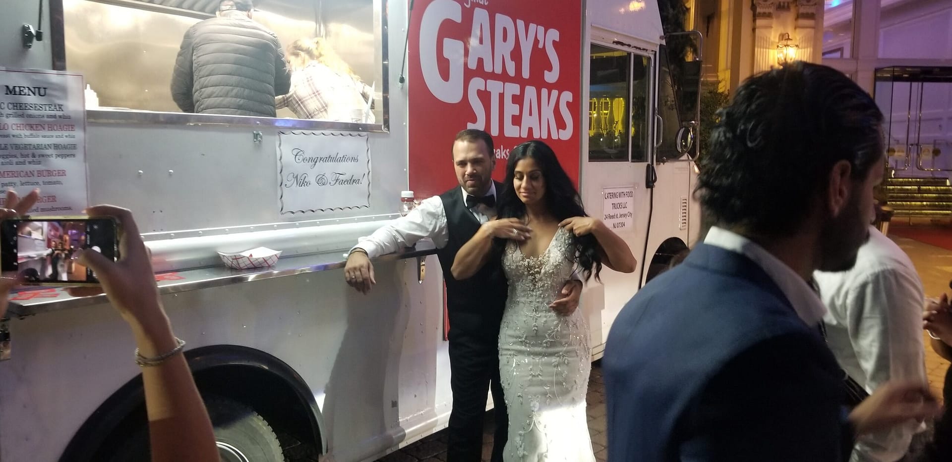 Foodtruck wedding catering Foodtruck wedding catering