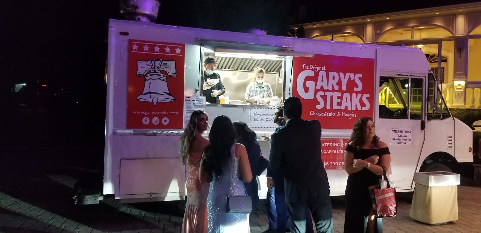 Foodtruck wedding catering Foodtruck wedding catering