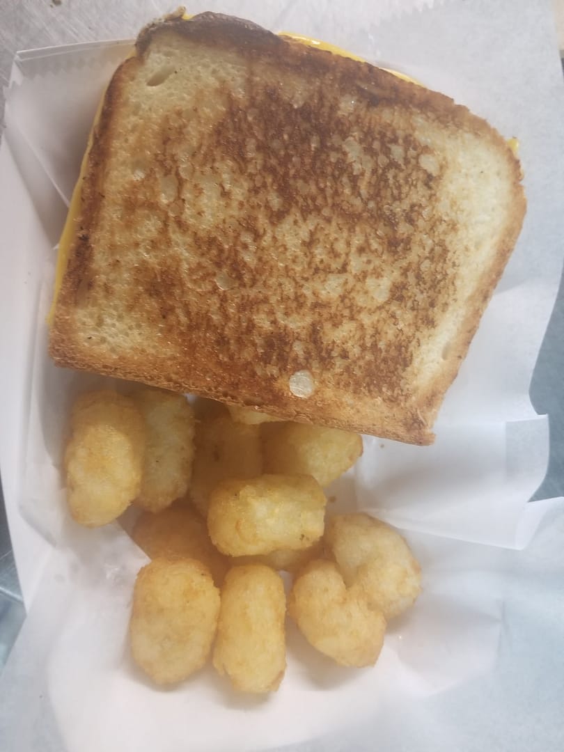 royal's grilled cheese -classic american with tots royal's grilled cheese -classic american with tots